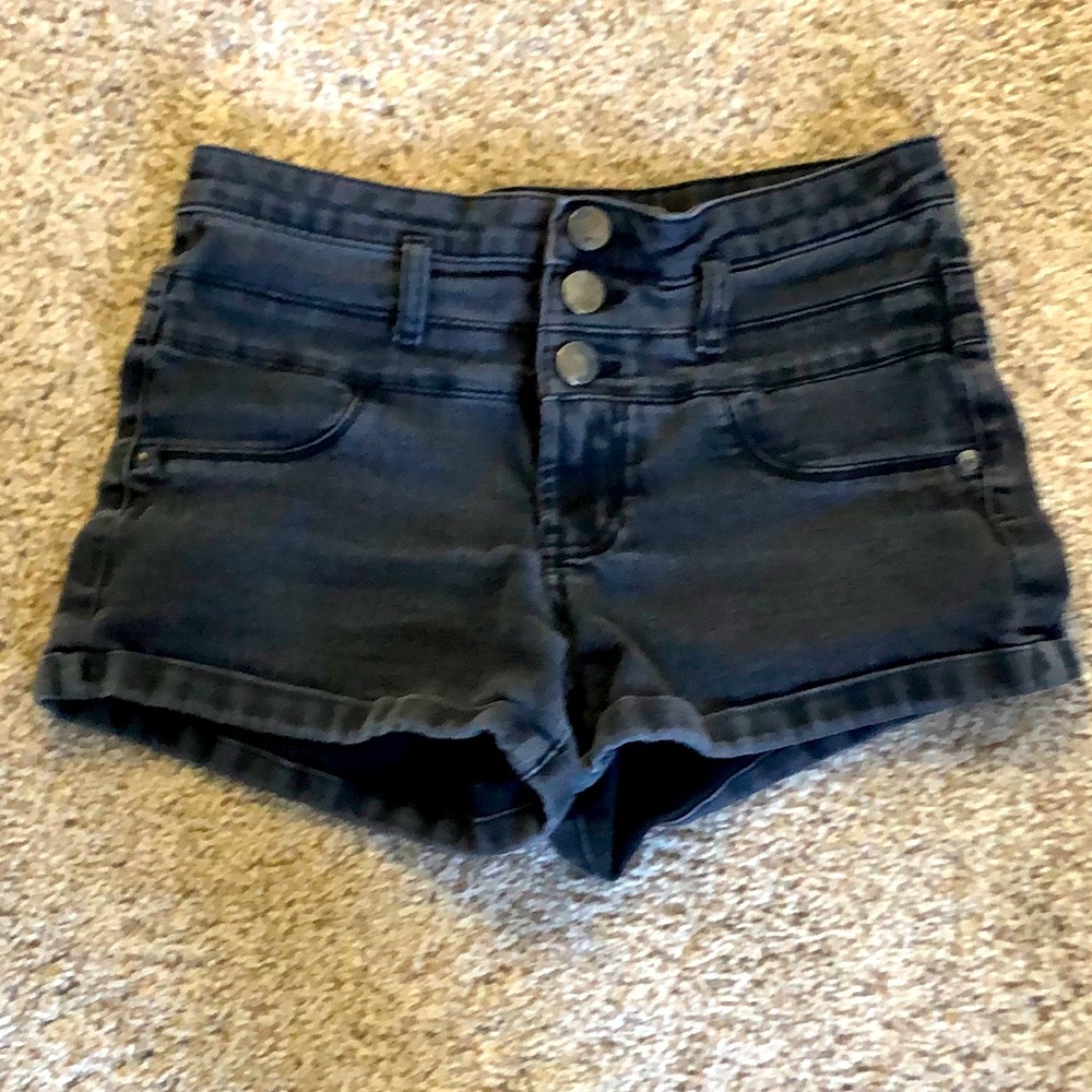 Cute black jean shorts